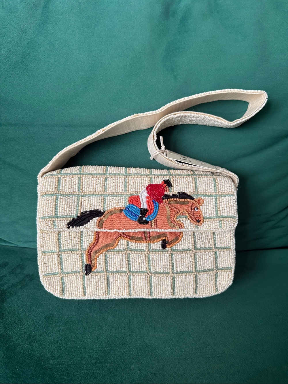 🐎 Viral Sol and Mer NWTBeaded Equestrian Shoulder Bag in Cream with Horse Motif